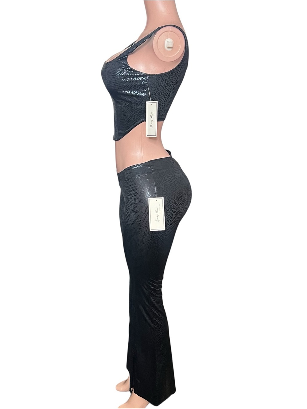 Black Snake-Texture High-Rise Flared Leggings with Matching Crop Top - Picture 4 of 5